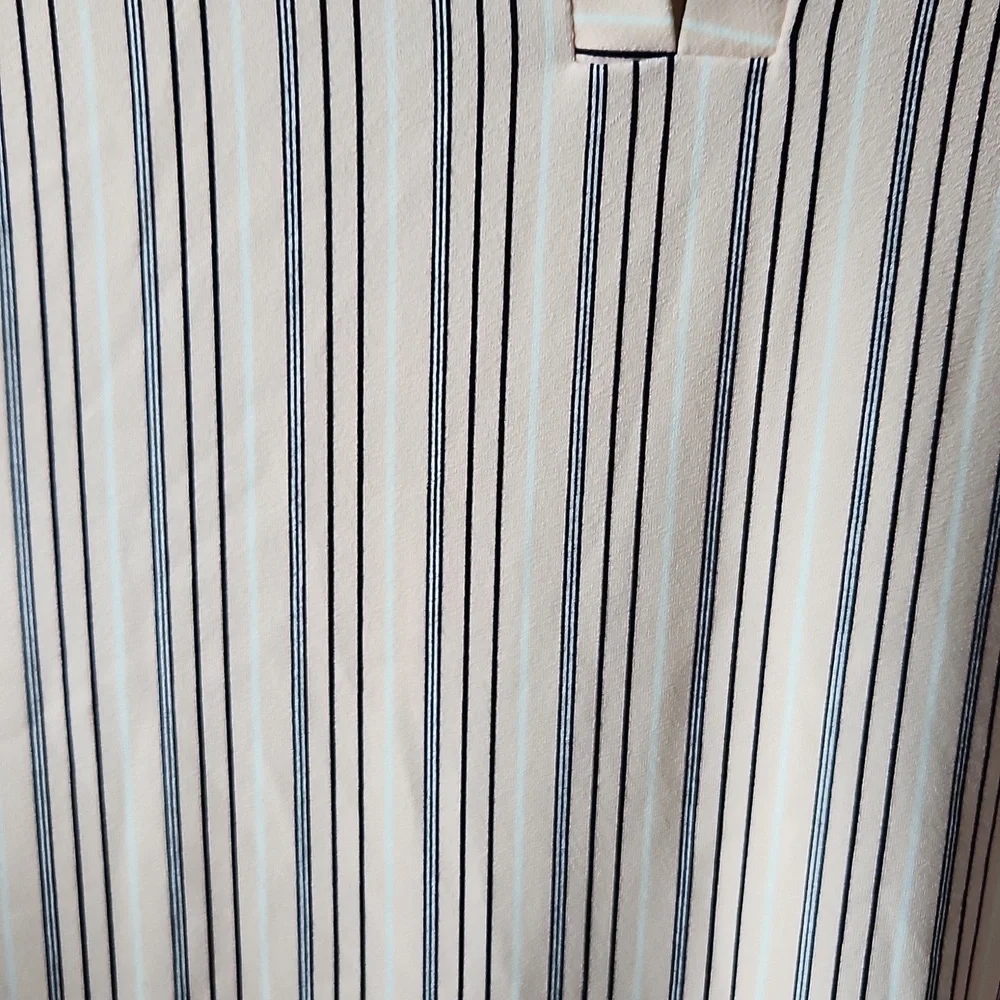 Adrianna Papell Striped Flutter Sleeve Blouse Size L Color Peach - Picture 7 of 7